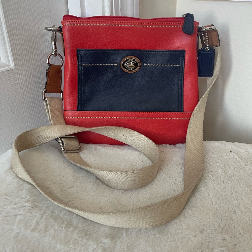 Coach Leather crossbody EUC - Picture 11 of 11